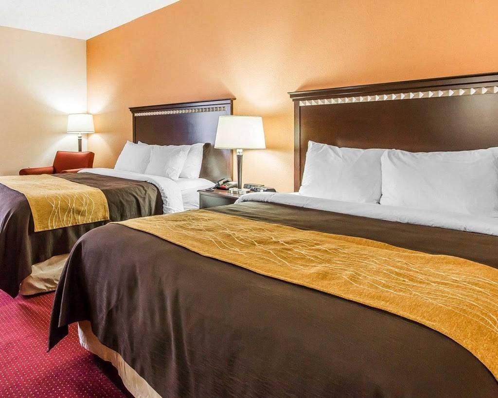 Comfort Inn & Suites Lincoln Talladega I-20 | restaurant | 850/A Speedway Industrial Dr, Lincoln, AL 35096, USA | 2055483058 OR +1 205-548-3058