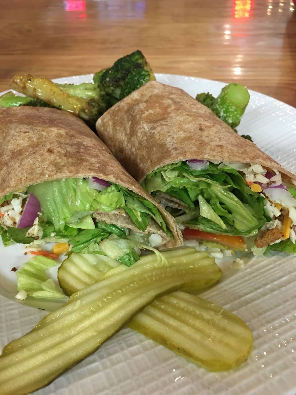 Empire Pizza Fort Mill | restaurant | 1504 Carolina Pl Dr, Fort Mill, SC 29708, USA | 8035471302 OR +1 803-547-1302