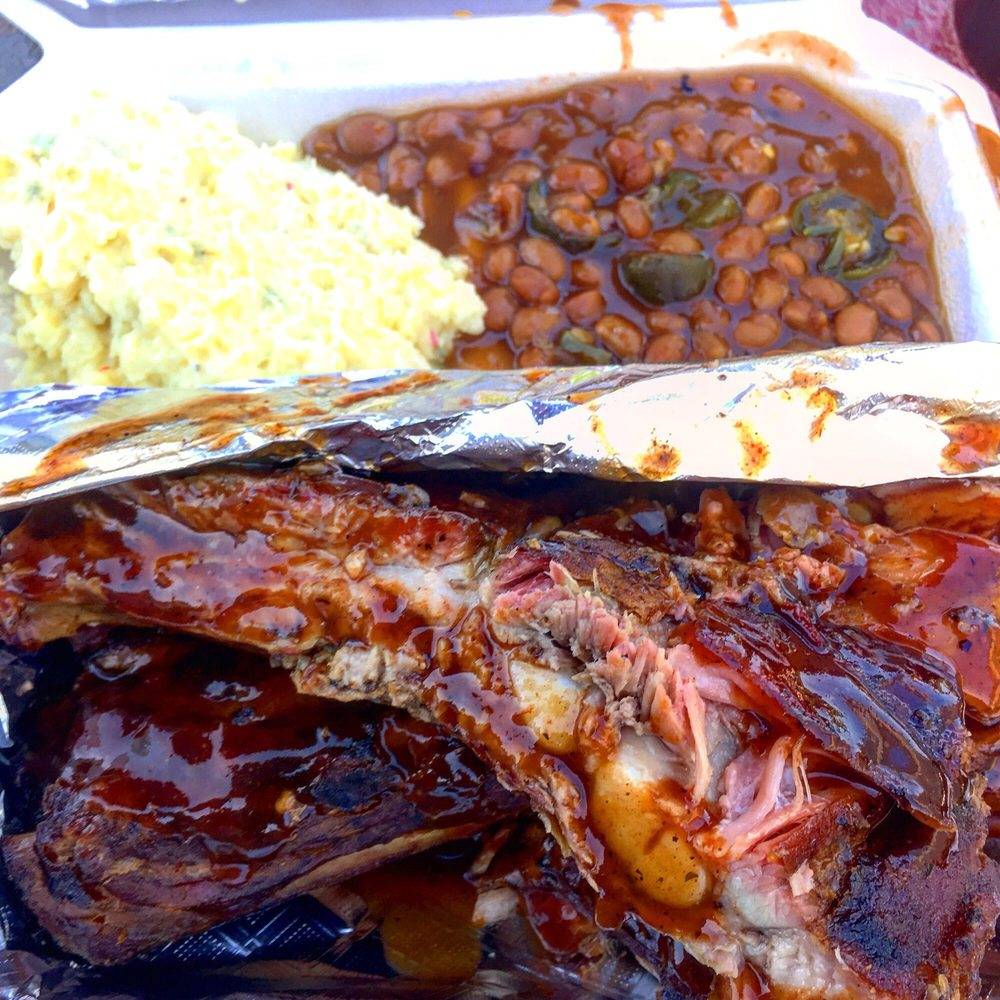 Melvins Place of Barbecue | restaurant | 2315 Hall Ave NW, Huntsville, AL 35805, USA | 2565852213 OR +1 256-585-2213