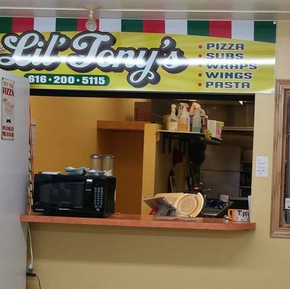 Lil Tonys | restaurant | 12091 18 Mile Rd, Gowen, MI 49326, USA | 6162005114 OR +1 616-200-5114