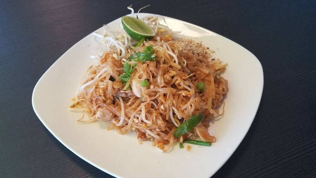 Hua Hin Thai Cuisine Everett | restaurant | 6100 Evergreen Way, Everett, WA 98203, USA | 4253539595 OR +1 425-353-9595