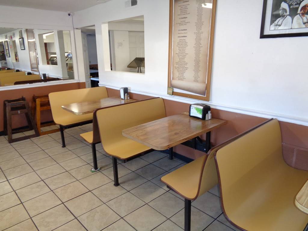 H & H Drive In Restaurant | restaurant | 201 W Dr M L King Jr Dr, Maxton, NC 28364, USA | 9108443991 OR +1 910-844-3991