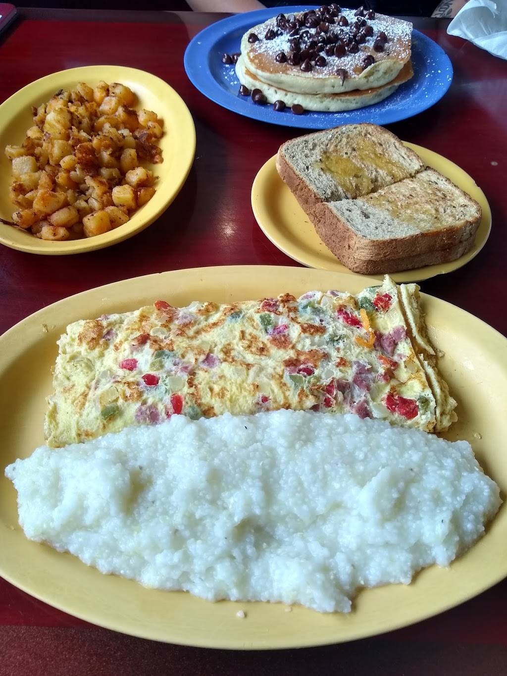 Mama Jeans Restaurant | restaurant | 210 SC-90, Little River, SC 29566, USA | 8432495533 OR +1 843-249-5533