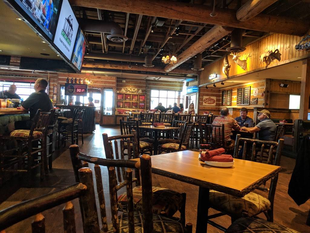 Twin Peaks | restaurant | 1500 Market Pl Blvd, Irving, TX 75063, USA | 4694209216 OR +1 469-420-9216