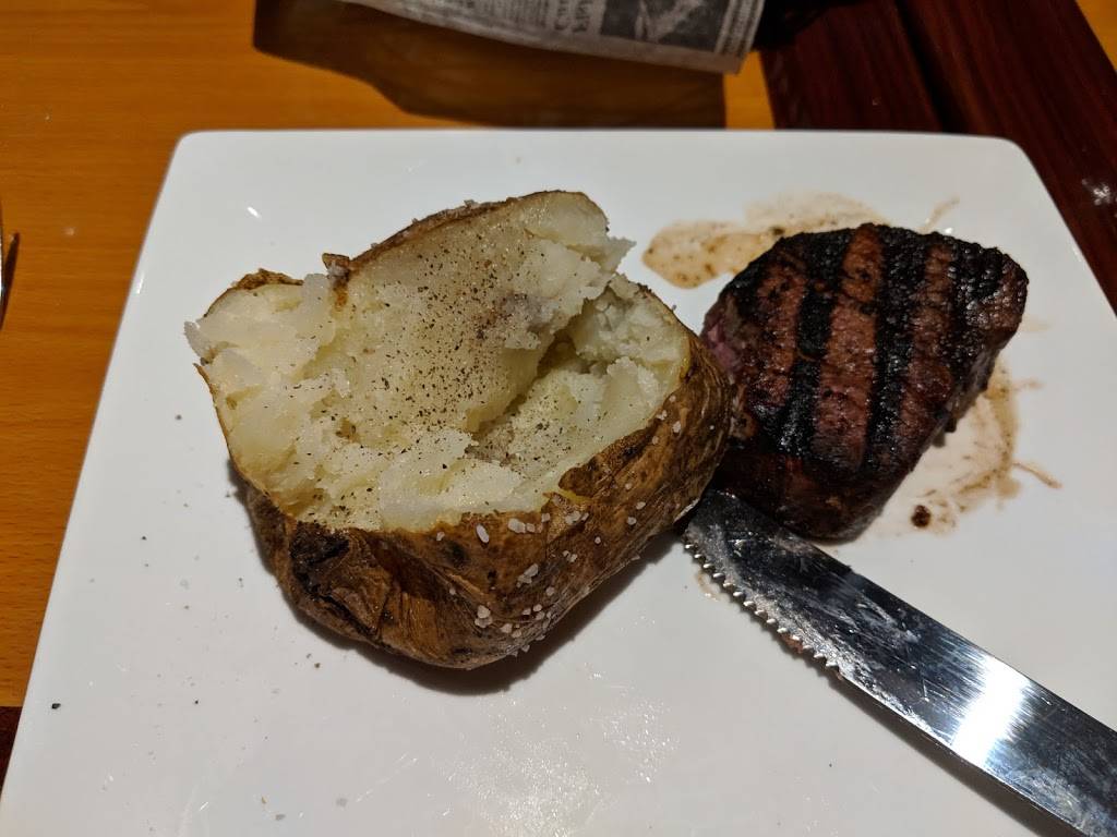 Bills Smokehouse | restaurant | 305 E Washington Center Rd, Fort Wayne, IN 46825, USA | 2604840411 OR +1 260-484-0411