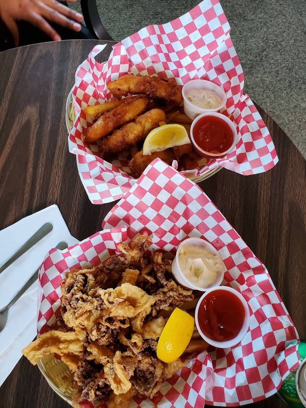 Boat House | restaurant | 1445 CA-1, Bodega Bay, CA 94923, USA | 7078753495 OR +1 707-875-3495