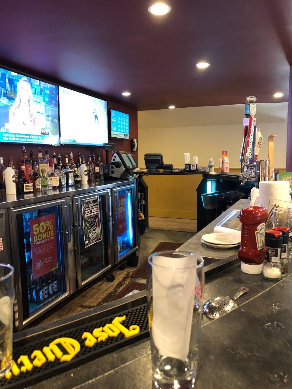 Ground Round Grill & Bar | restaurant | 2647 Montauk Hwy, Brookhaven, NY 11719, USA | 6312861512 OR +1 631-286-1512