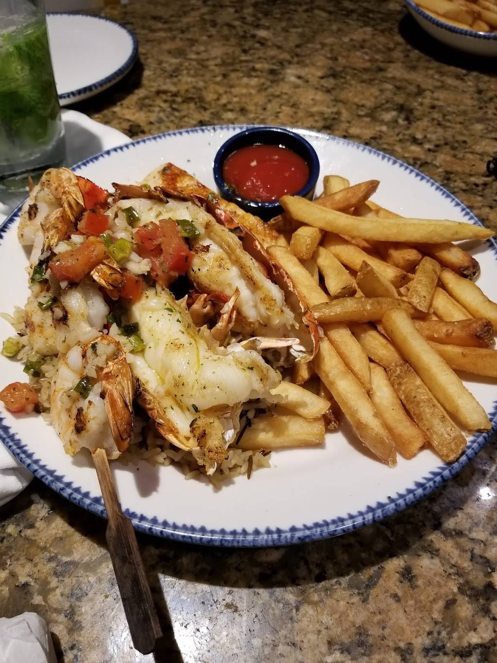 Red Lobster | restaurant | 455 Gateway Dr, Brooklyn, NY 11239, USA | 7189642057 OR +1 718-964-2057