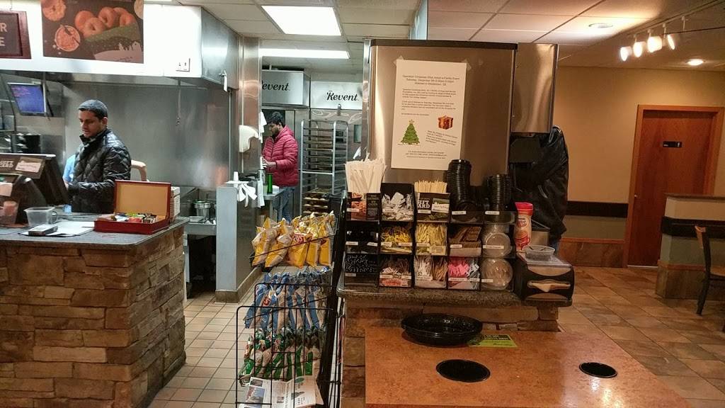 Manhattan Bagel | cafe | 400 W Main St, Middletown, DE 19709, USA | 3023788404 OR +1 302-378-8404