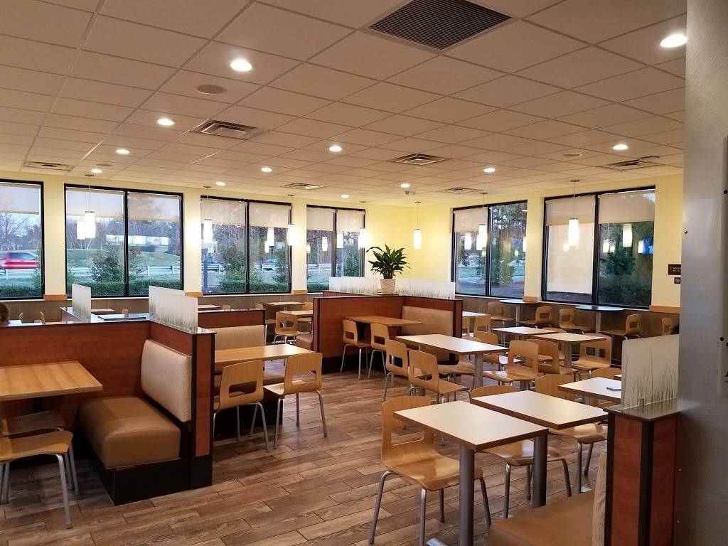 Wendys | restaurant | 4023 Davis Dr, Morrisville, NC 27560, USA | 9194603966 OR +1 919-460-3966