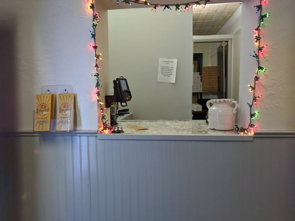 Rogers Hometown Pizzeria | meal delivery | 4 W Church St, Adams, NY 13605, USA | 3152323000 OR +1 315-232-3000