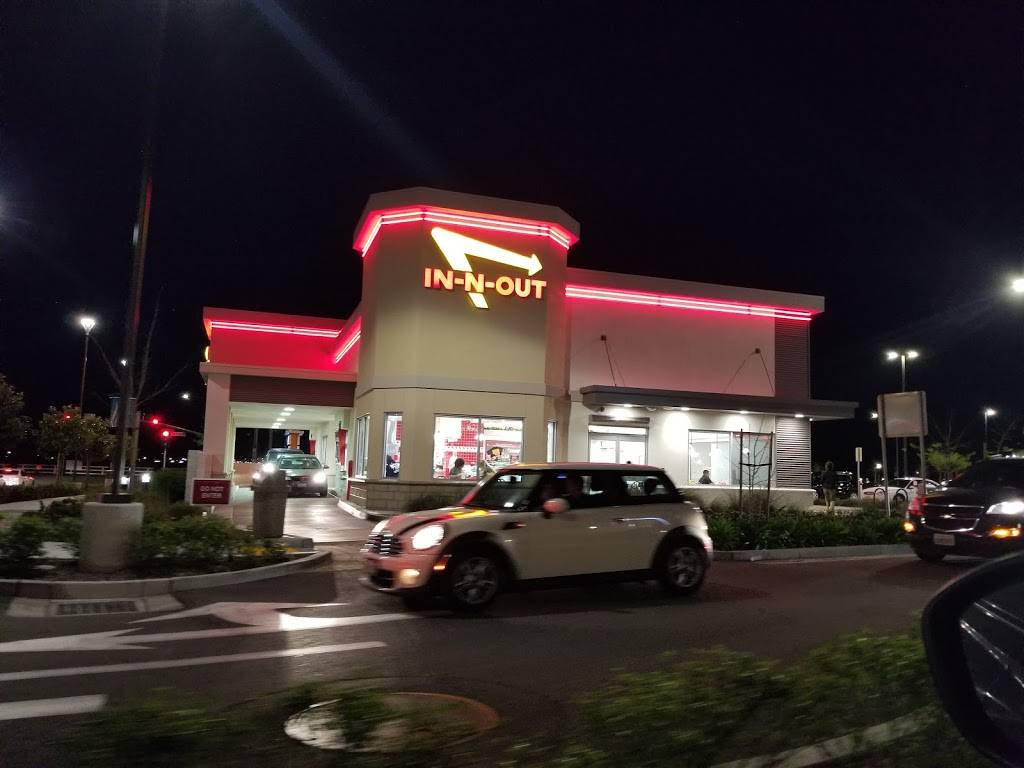 In-N-Out Burger | restaurant | 8200 Delta Shores Cir S, Sacramento, CA 95832, USA | 8007861000 OR +1 800-786-1000