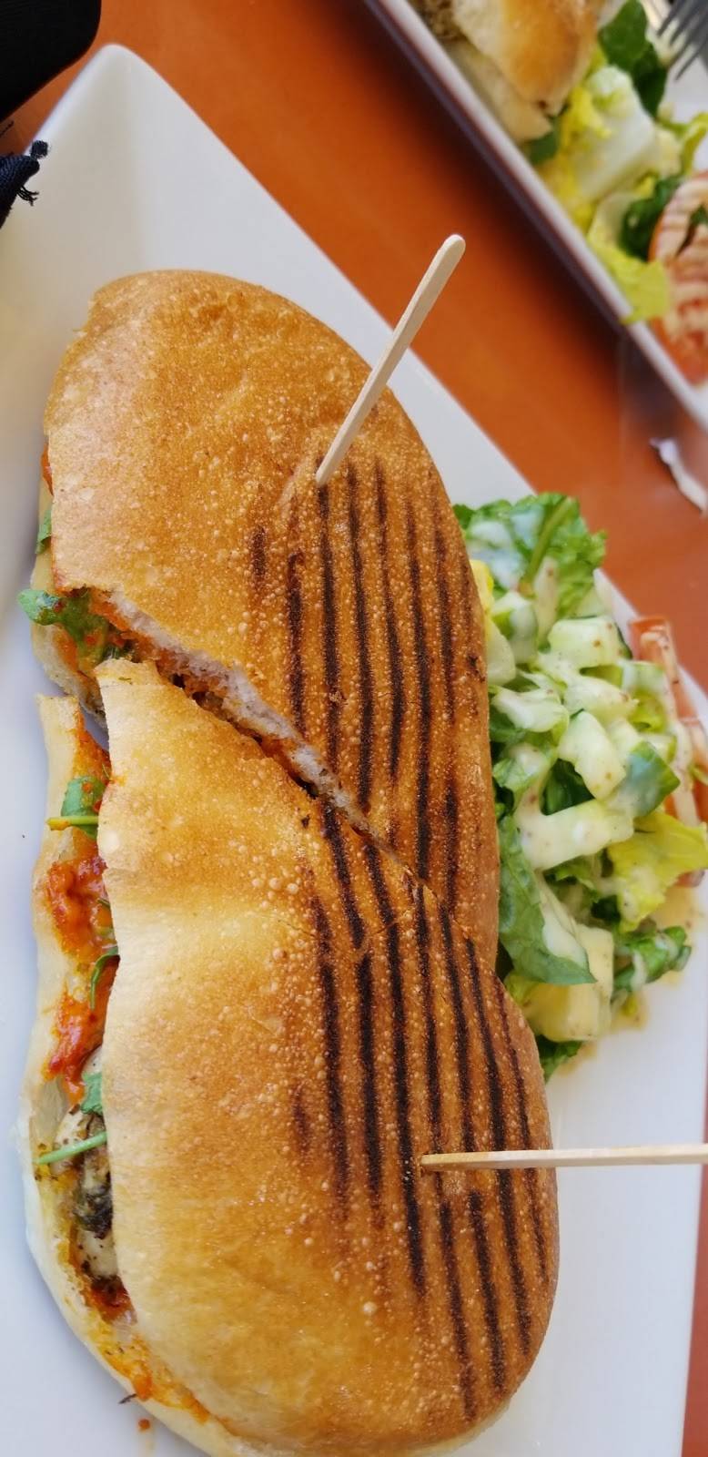 Uncle Afs | restaurant | 5905 Kanan Rd, Agoura Hills, CA 91301, USA | 8185843556 OR +1 818-584-3556