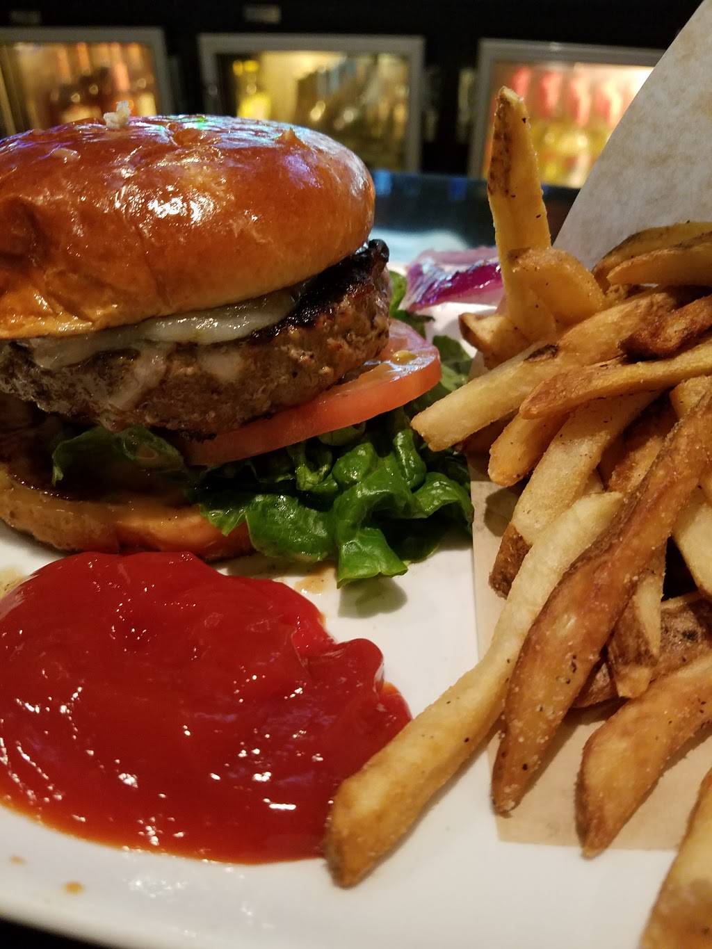 TGI Fridays | restaurant | 685 Middletown Blvd, Langhorne, PA 19047, USA | 2157508002 OR +1 215-750-8002