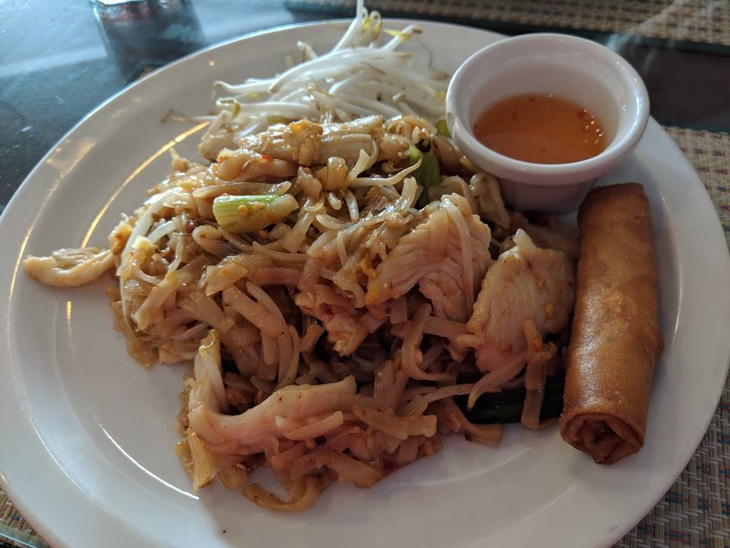 BanThai | restaurant | 792 Eastgate S Dr, Cincinnati, OH 45245, USA | 5137523200 OR +1 513-752-3200