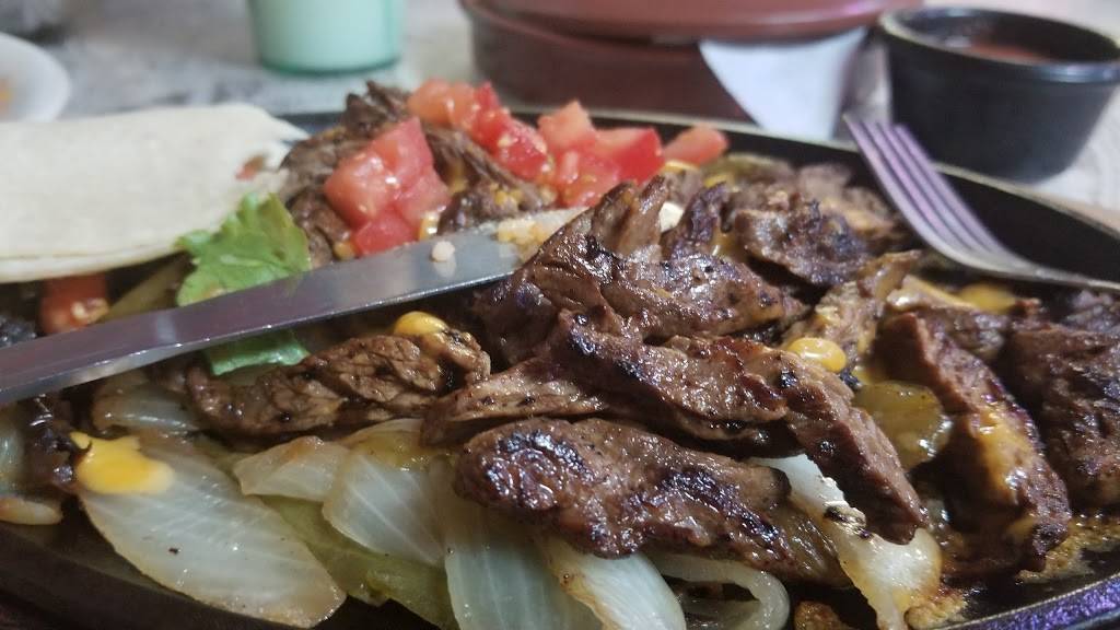 Arturos | Mexican Restaurant | restaurant | 1810 W Irving Blvd, Irving, TX 75061, USA | 4695657595 OR +1 469-565-7595