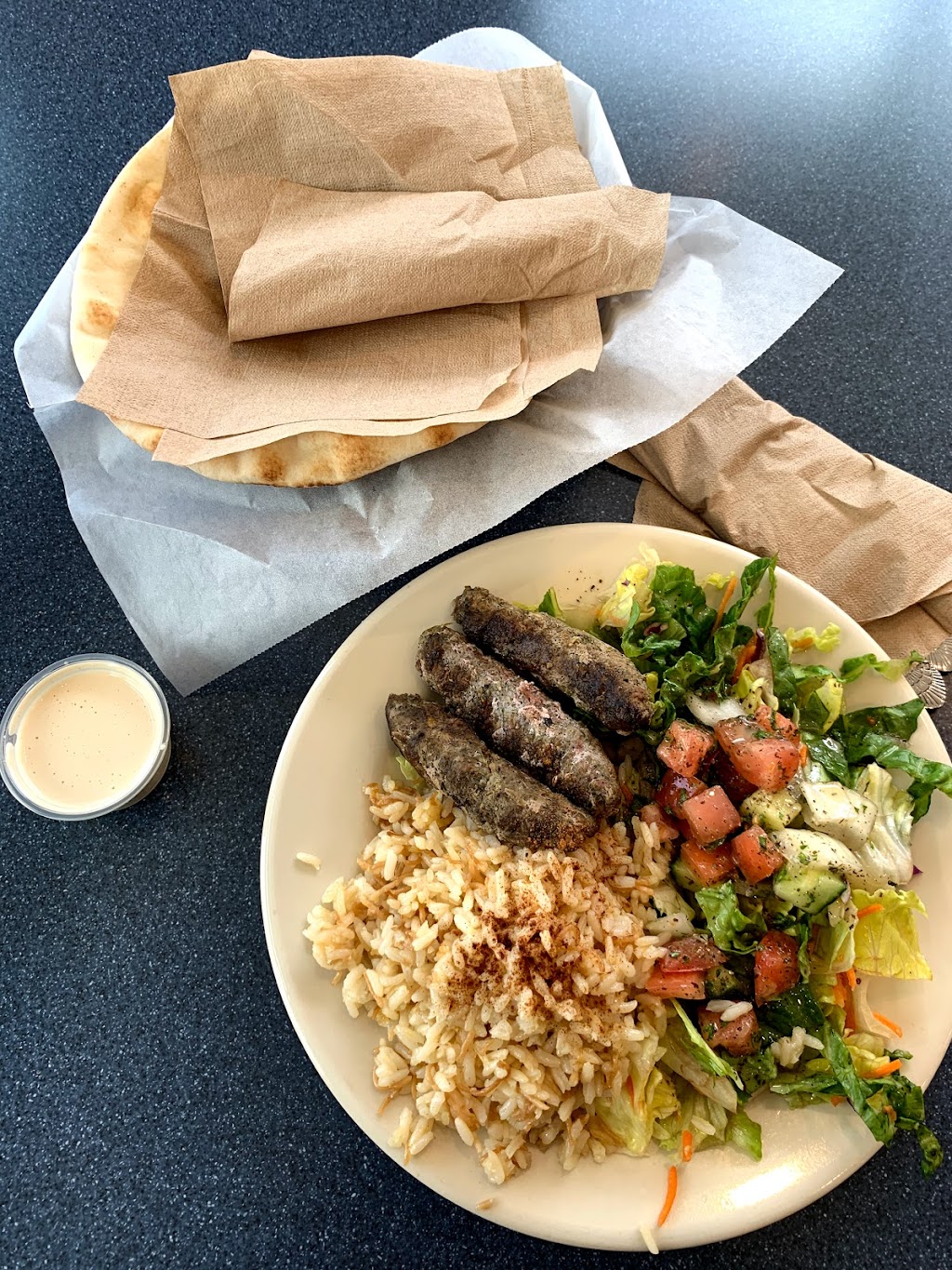 Sittoos Pita & Salads | restaurant | University Circle Place, 11365 Euclid Ave, Cleveland, OH 44106, USA | 2164174488 OR +1 216-417-4488