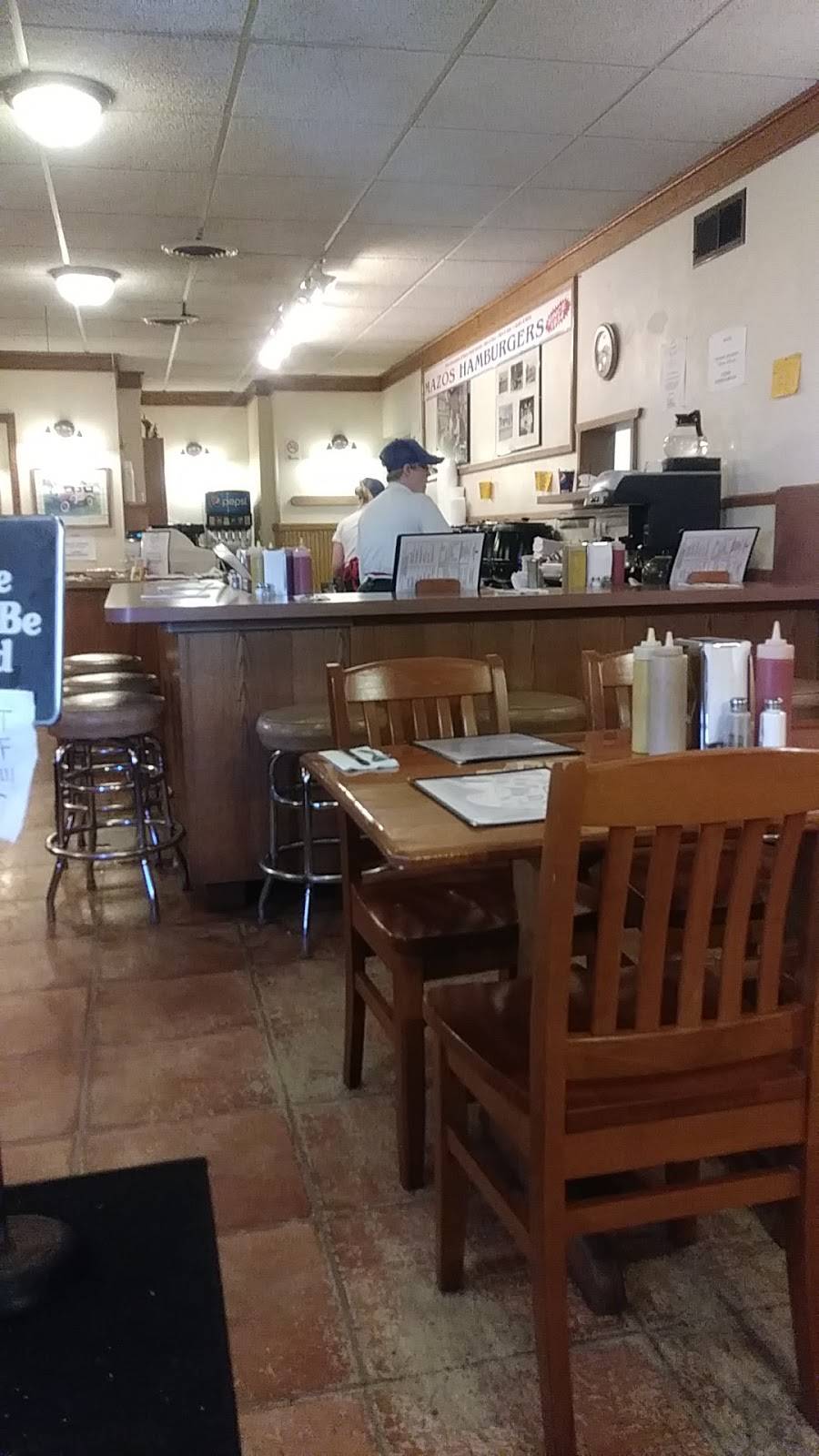 Mazos Hamburgers | restaurant | 3146 S 27th St, Milwaukee, WI 53215, USA | 4146712118 OR +1 414-671-2118