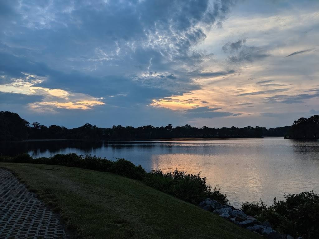 McGlynns Pub | restaurant | 800 N State St, Dover, DE 19901, USA | 3026740144 OR +1 302-674-0144