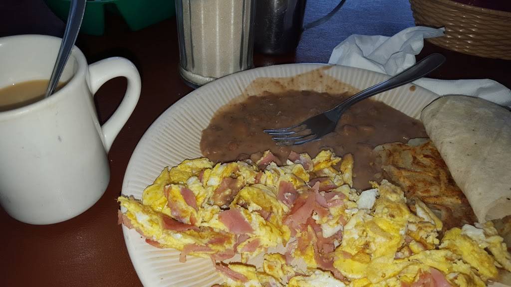 El Carrito Hot Dogs & Hamburgers | restaurant | Blvd. Benito Juárez 416, Echeverria, 22703 Rosarito, B.C., Mexico | 016616122793 OR +52 661 612 2793