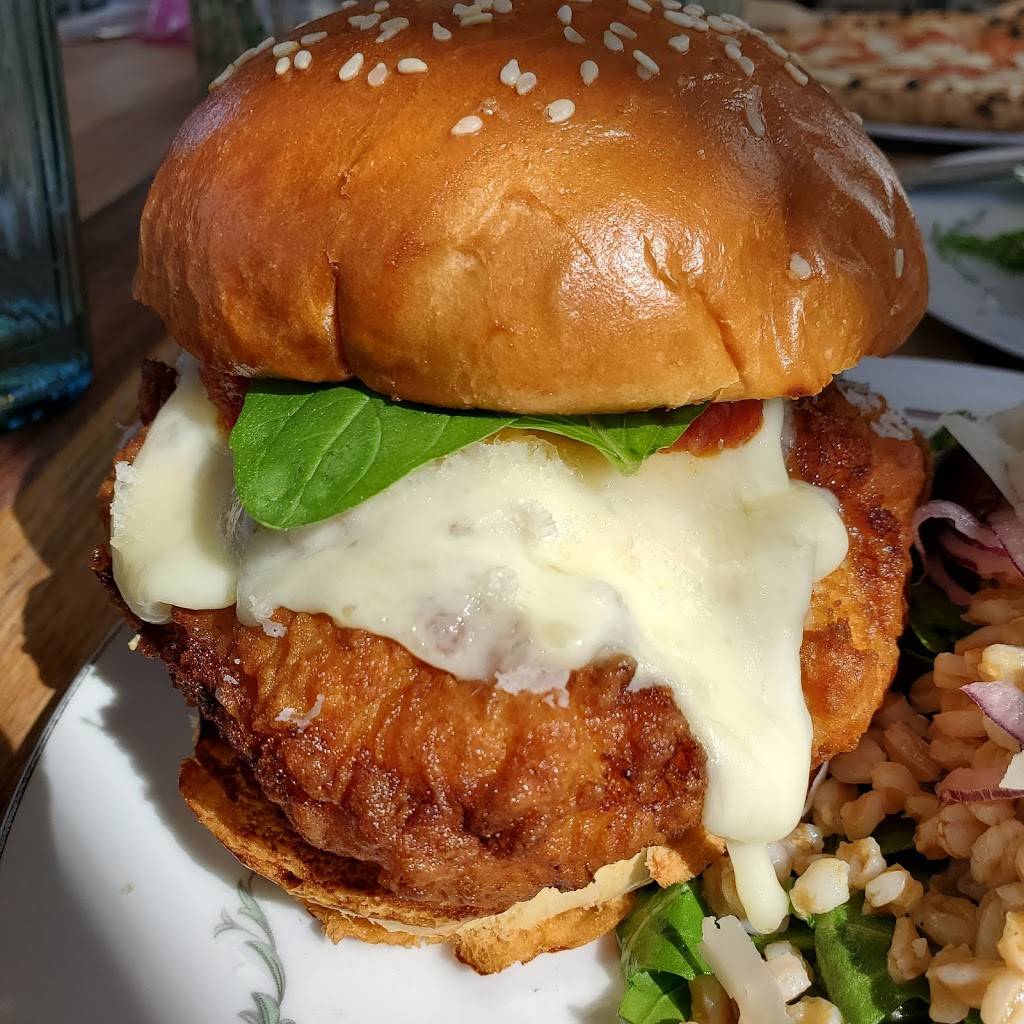 40 North | restaurant | 900 W 10th St, Austin, TX 78703, USA | 5126605779 OR +1 512-660-5779