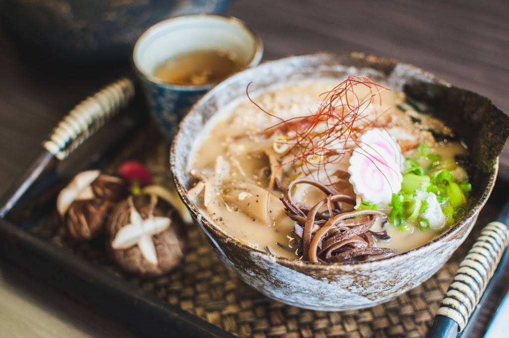 Spoon (汤匙) Ramen | restaurant | 1790 Wyandotte St W, Windsor, ON N9B 1J1, Canada | 5199719183 OR +1 519-971-9183