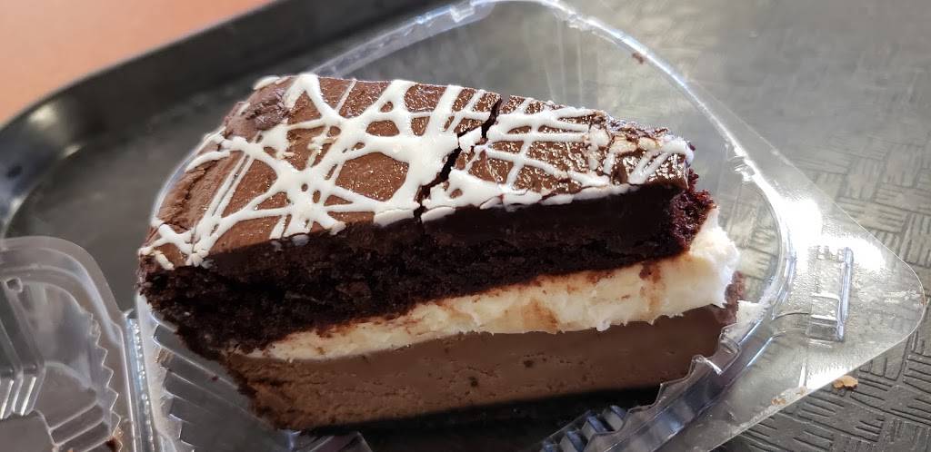 Courtyard Gallery Cafeteria | restaurant | Peoria, IL 61603, USA | 3096552200 OR +1 309-655-2200