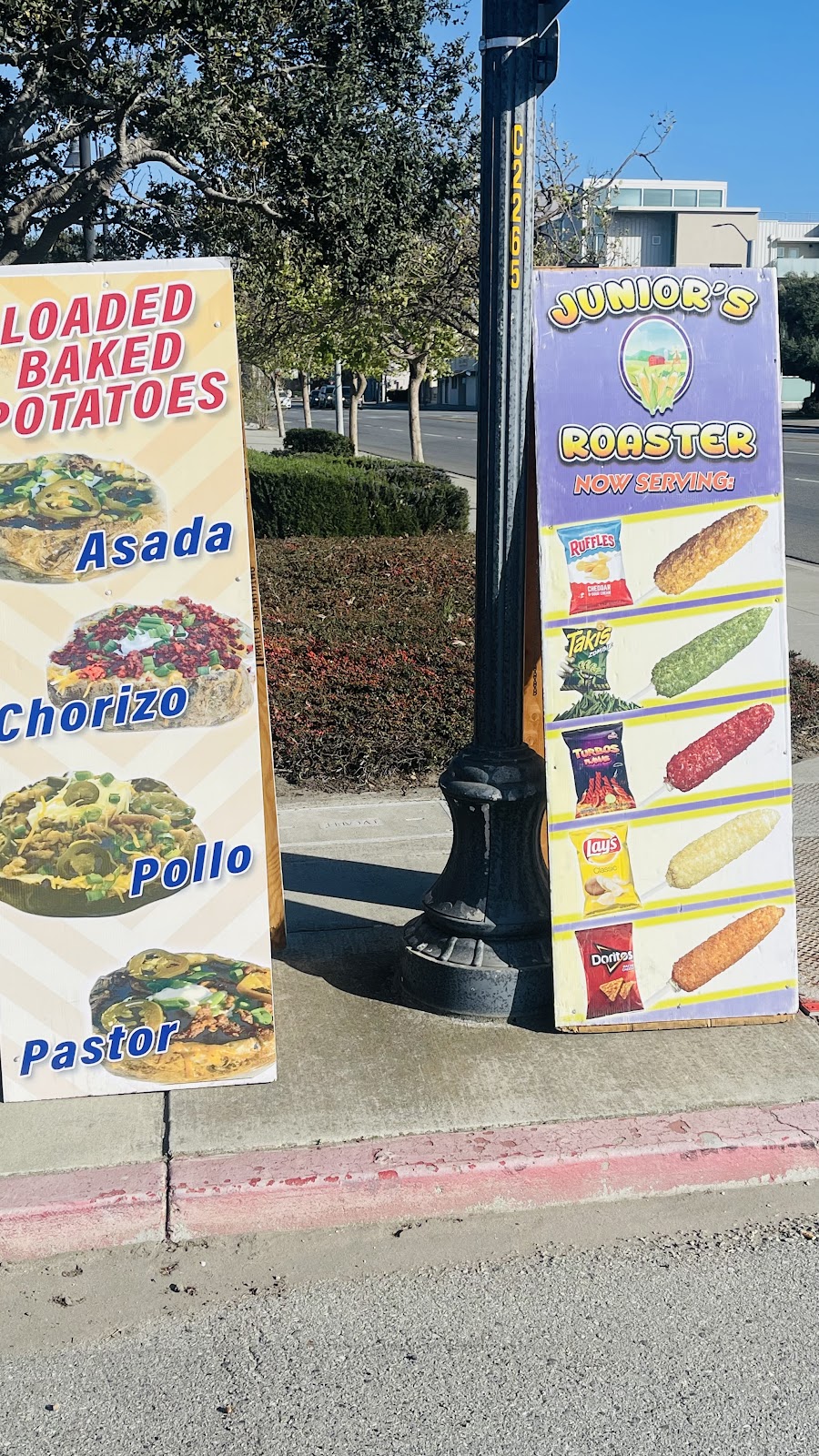 JUNIORS ROASTER | meal takeaway | 60 W Market St, Salinas, CA 93901, USA | 8315857600 OR +1 831-585-7600