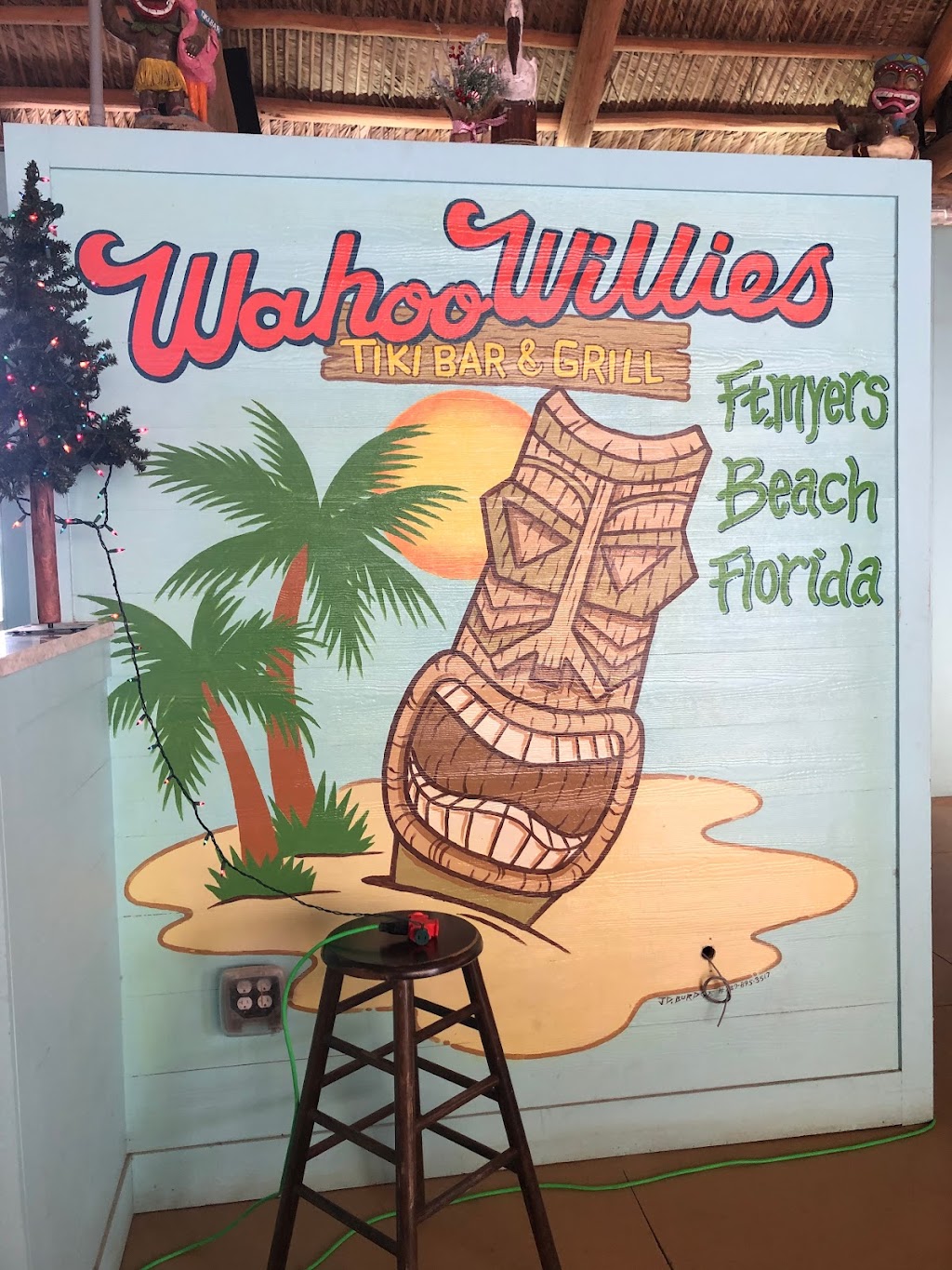 Wahoo Willies | restaurant | 645 Old San Carlos Blvd, Fort Myers Beach, FL 33931, USA | 2392338081 OR +1 239-233-8081