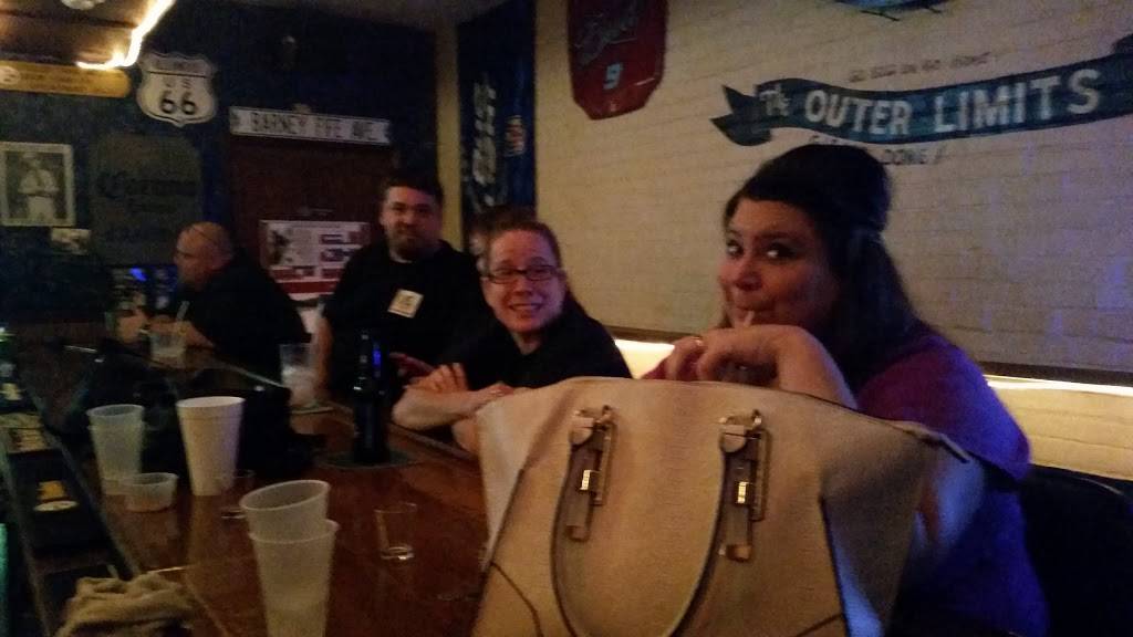 Planet Pizza | restaurant | 1802 S Bloomington St, Streator, IL 61364, USA | 8156733200 OR +1 815-673-3200