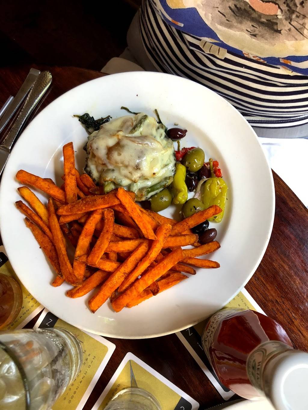 Zinc Bistro & Bar | restaurant | 207 N Presa St, San Antonio, TX 78205, USA | 2102242900 OR +1 210-224-2900