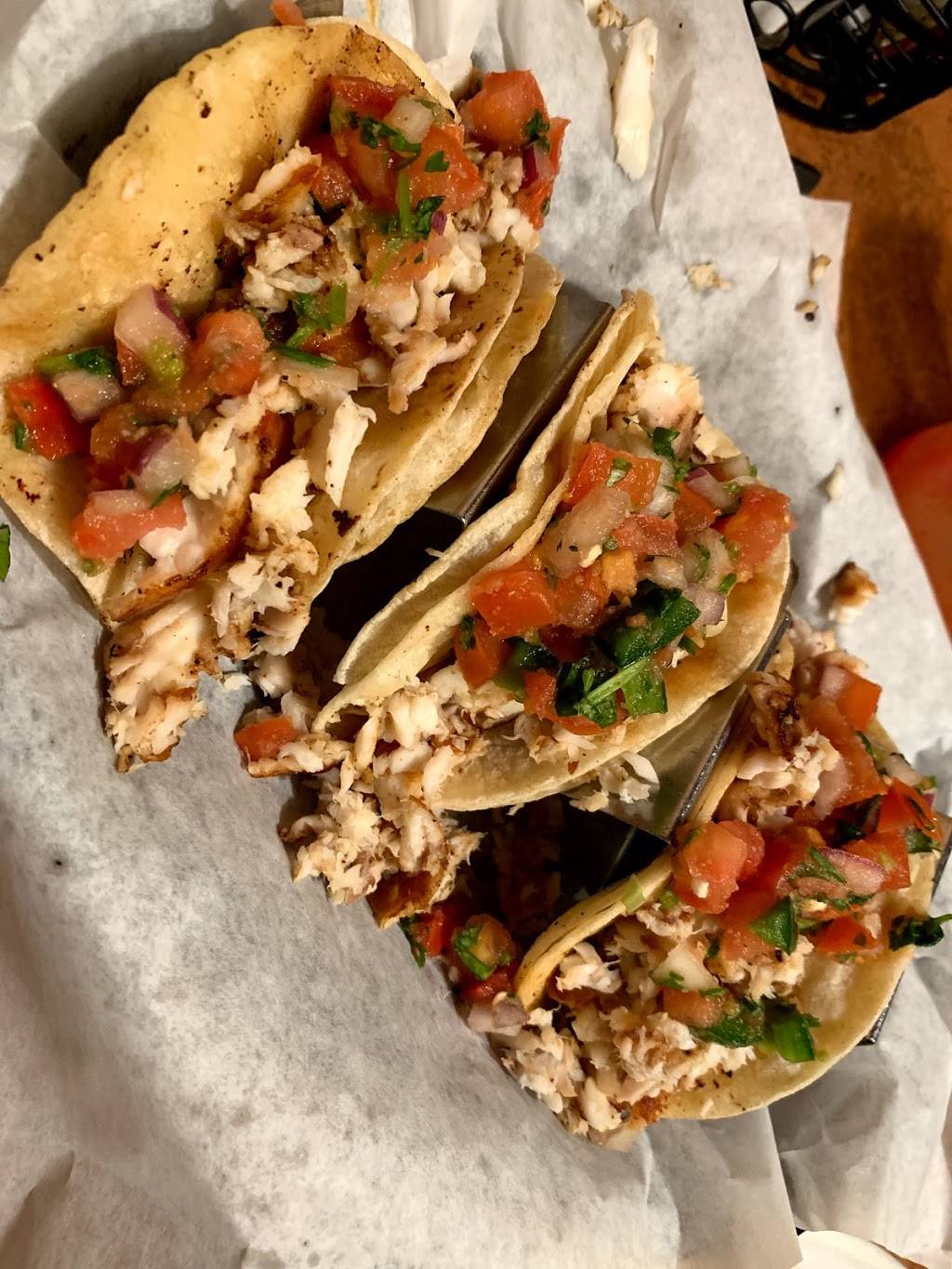 Lunada Mexican Grill & Cantina | restaurant | 3861 Park Mill Run Dr, Hilliard, OH 43026, USA | 6147777996 OR +1 614-777-7996