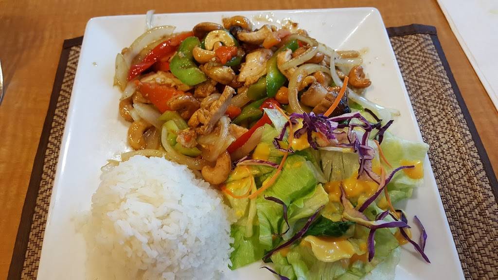 Rosie Thai Cuisine | restaurant | 20560 E Arrow Hwy, Covina, CA 91724, USA | 6263317679 OR +1 626-331-7679