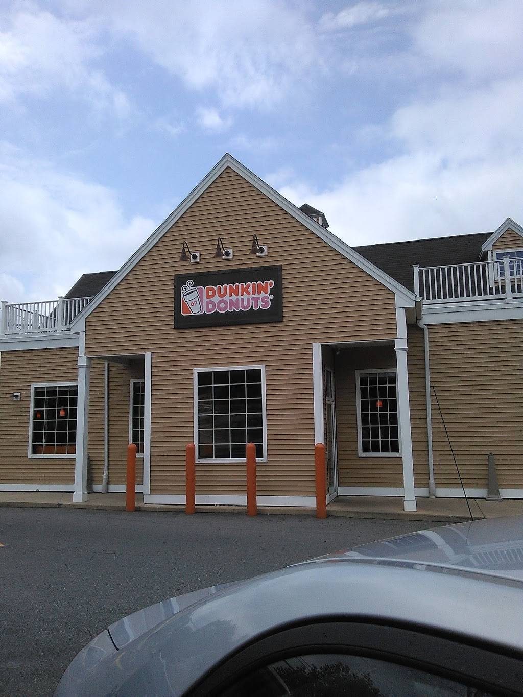 Dunkin | bakery | 80 Macy St, Amesbury, MA 01913, USA | 9783883076 OR +1 978-388-3076