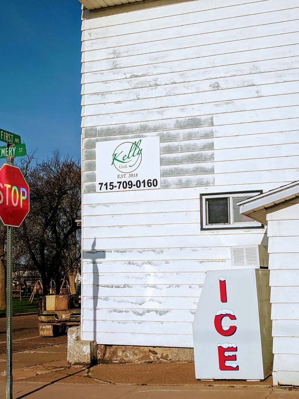 Kelly Grill | restaurant | 143 E 1st Ave, Stanley, WI 54768, USA | 7157090160 OR +1 715-709-0160