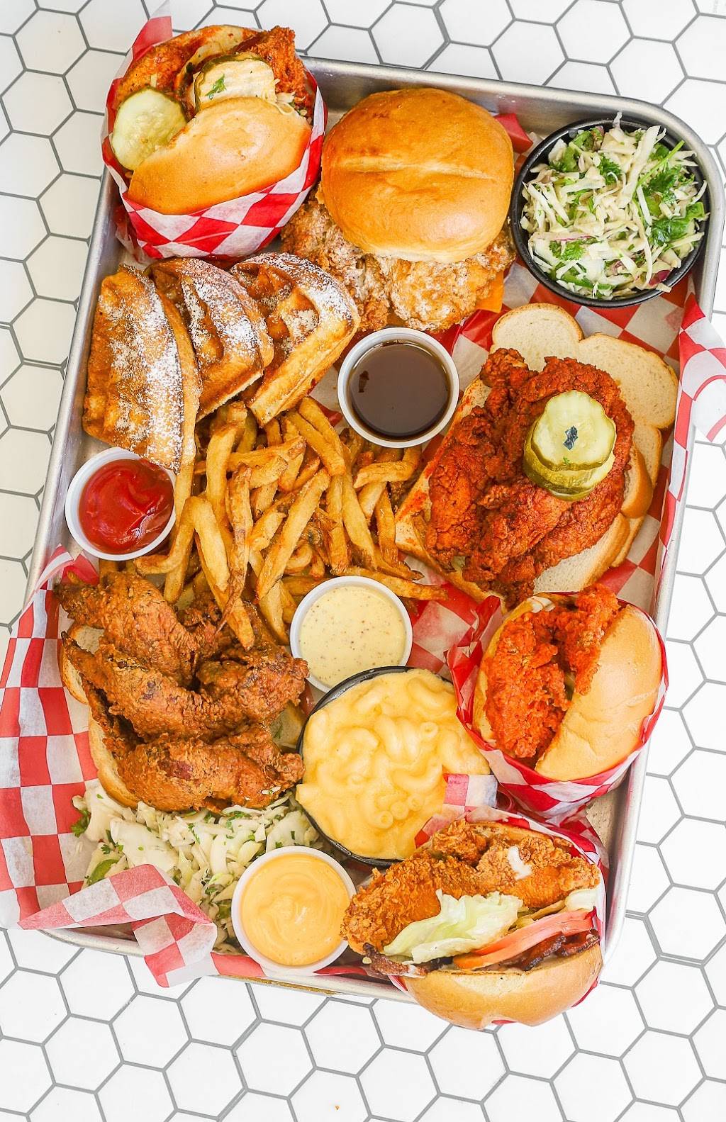 Roaming Rooster | restaurant | 1301 U St NW, Washington, DC 20009, USA | 2028082993 OR +1 202-808-2993