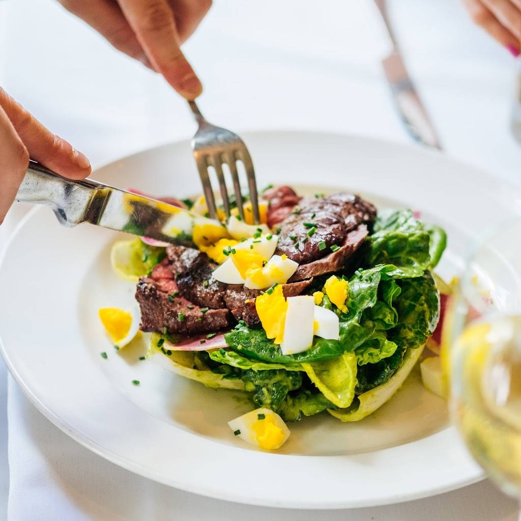 Esquire Grill | restaurant | 1213 K St, Sacramento, CA 95814, USA | 9164488900 OR +1 916-448-8900