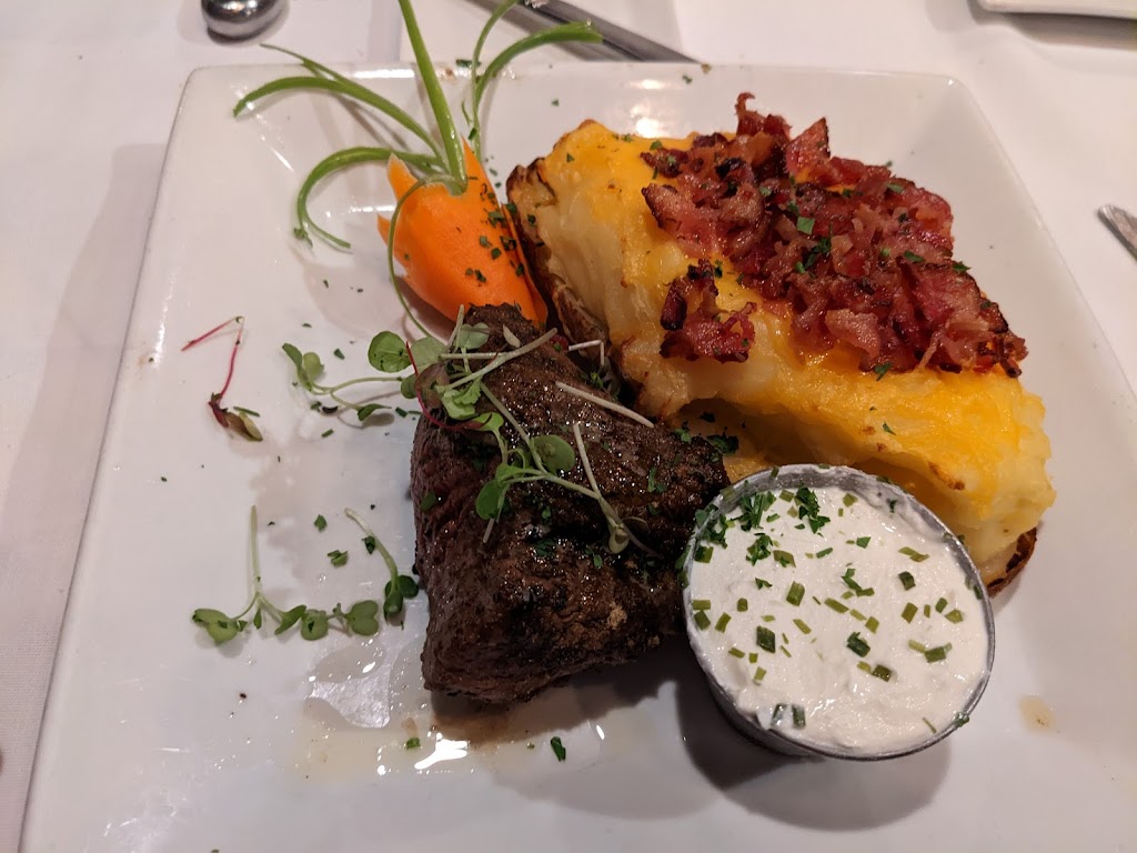 Elizabeths Chop House | restaurant | 113 S Front St, Marquette, MI 49855, USA | 9062280900 OR +1 906-228-0900