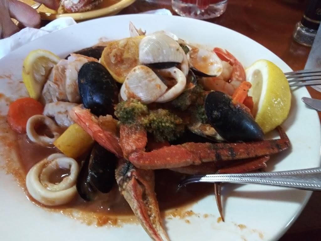 Fort Pierce | restaurant | 722 US-1, Fort Pierce, FL 34950, USA | 7728015384 OR +1 772-801-5384