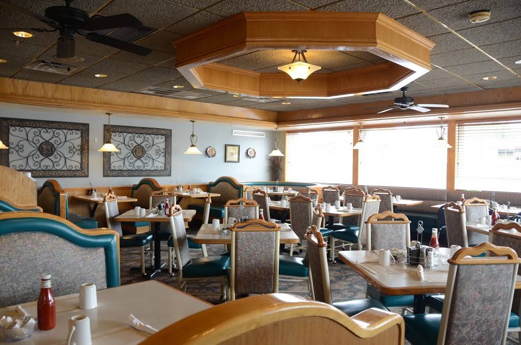 Alpine View Restaurant | restaurant | 1710 S Alpine Rd, Rockford, IL 61108, USA | 8152275400 OR +1 815-227-5400