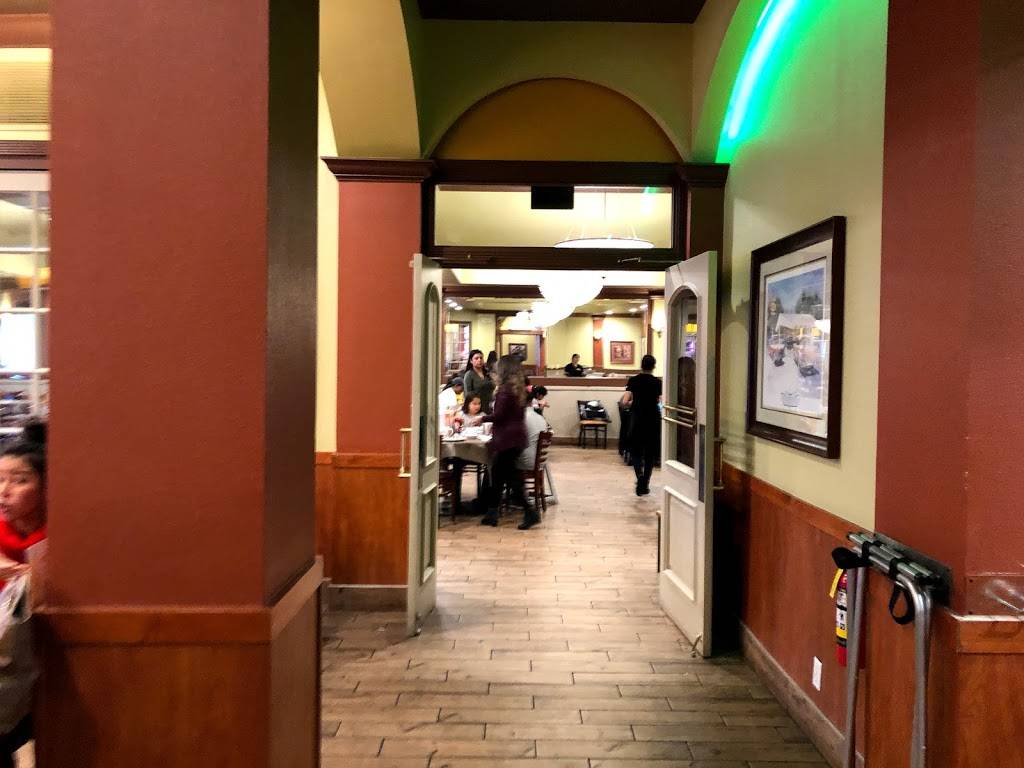 Dennys | restaurant | 5811 E Firestone Blvd, South Gate, CA 90280, USA | 5629270600 OR +1 562-927-0600