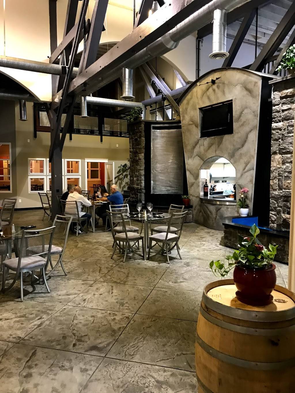 Elvies Bistro | restaurant | 105 E Center St ste b, Centralia, WA 98531, USA | 3607363926 OR +1 360-736-3926