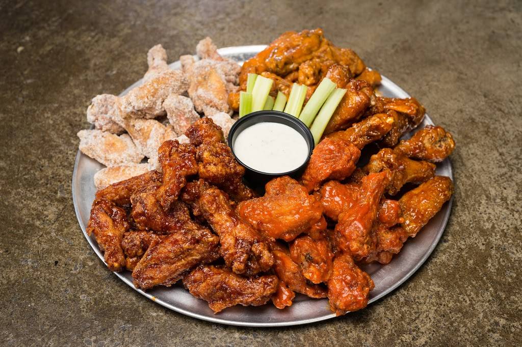 Native Grill & Wings | restaurant | 5030 E Ray Rd #5, Phoenix, AZ 85044, USA | 4804965717 OR +1 480-496-5717