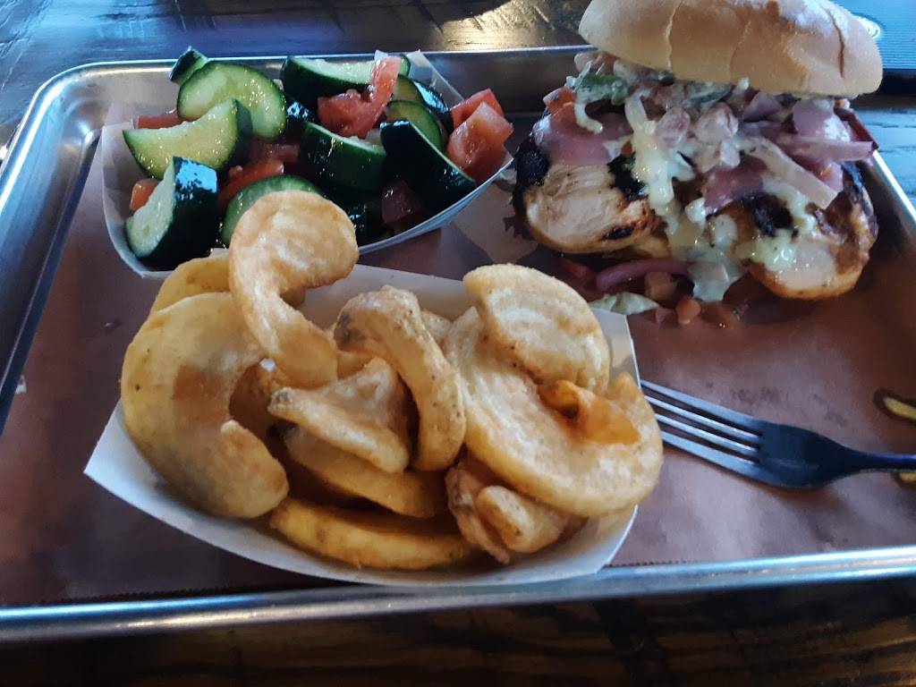 Fire-N-Smoke Wood Fired Kitchen and Frozen Custard | restaurant | 1800 Vaughn Rd, Wood River, IL 62095, USA | 6182518075 OR +1 618-251-8075