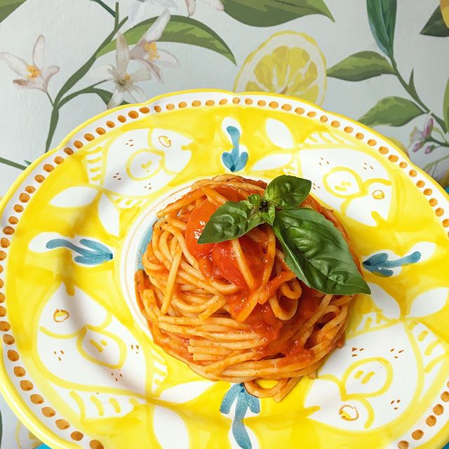 Mama Capri | restaurant | 247 Smith St, Brooklyn, NY 11231, USA | 9179090237 OR +1 917-909-0237