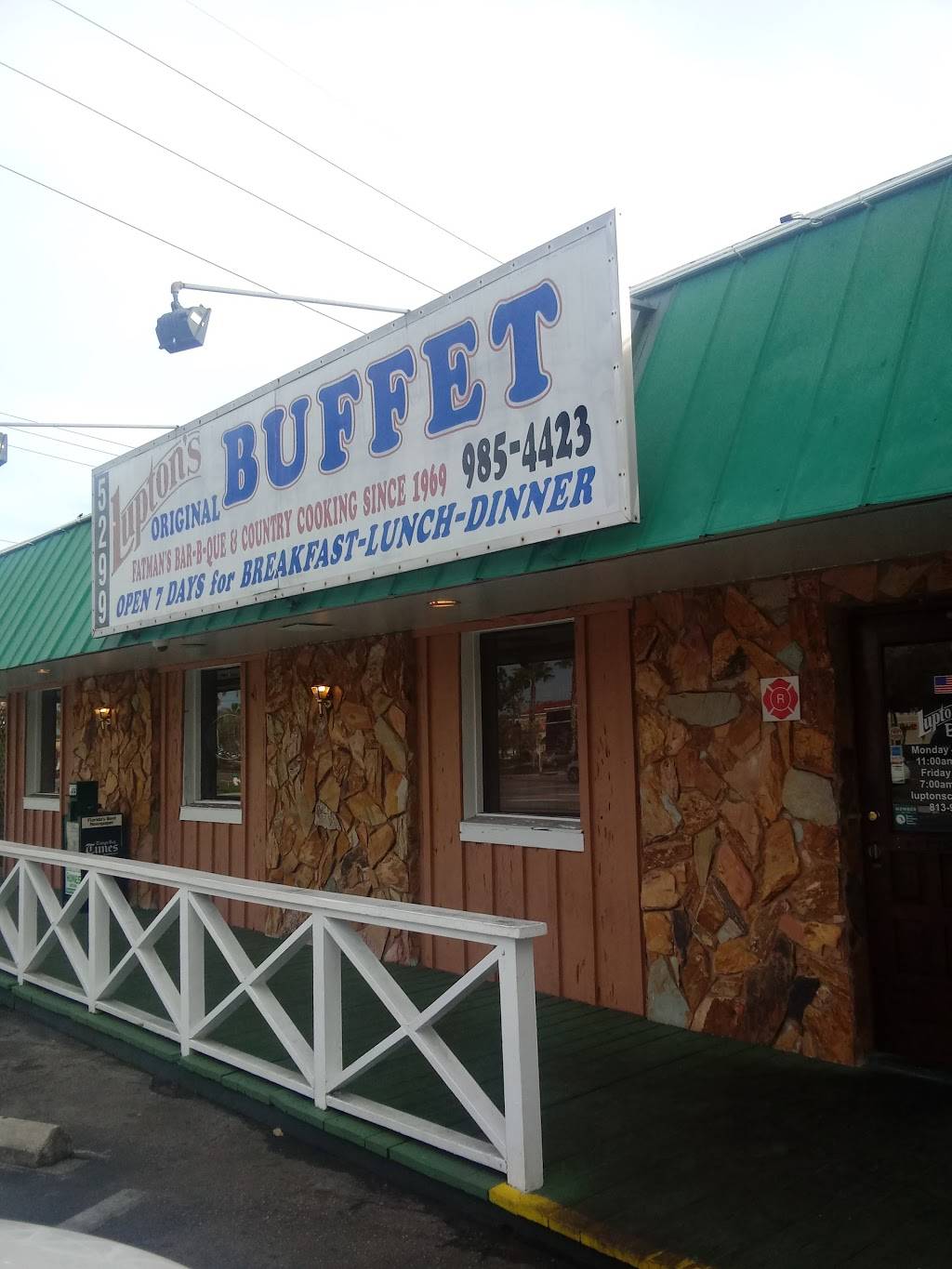 Lupton’s Fat Man’s BBQ & Country Cooking | restaurant | 5403, 5299 E Busch Blvd, Temple Terrace, FL 33617, USA | 8139854423 OR +1 813-985-4423