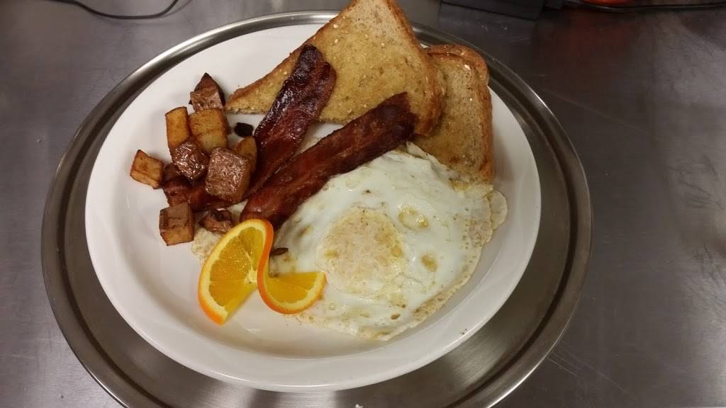 Frickers Neighborhood Grill | restaurant | 250 Dubuque St, Manchester, NH 03102, USA | 6032065749 OR +1 603-206-5749