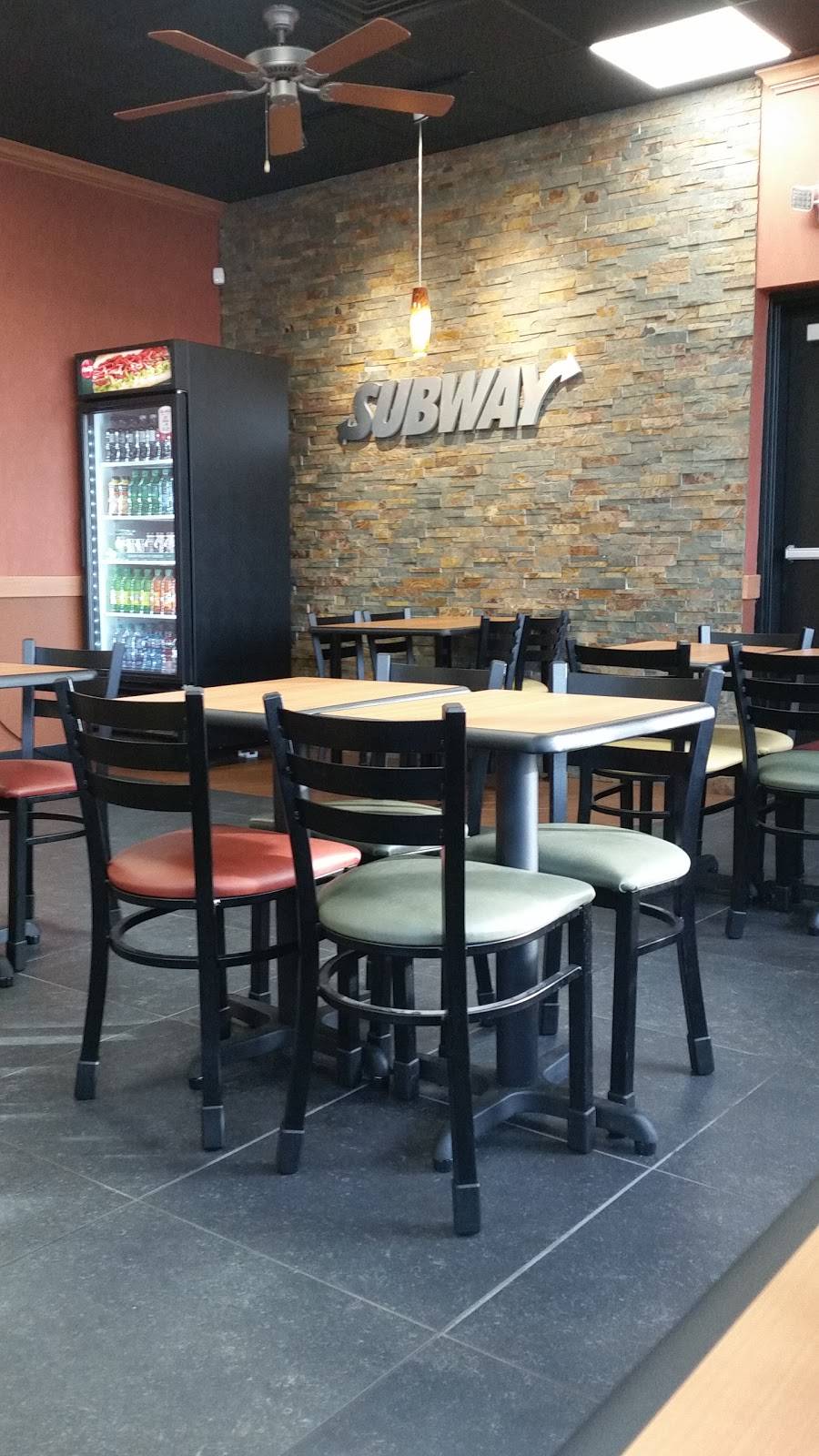 Subway | restaurant | 2710 N Highland Ave, Jackson, TN 38305, USA | 7317363321 OR +1 731-736-3321