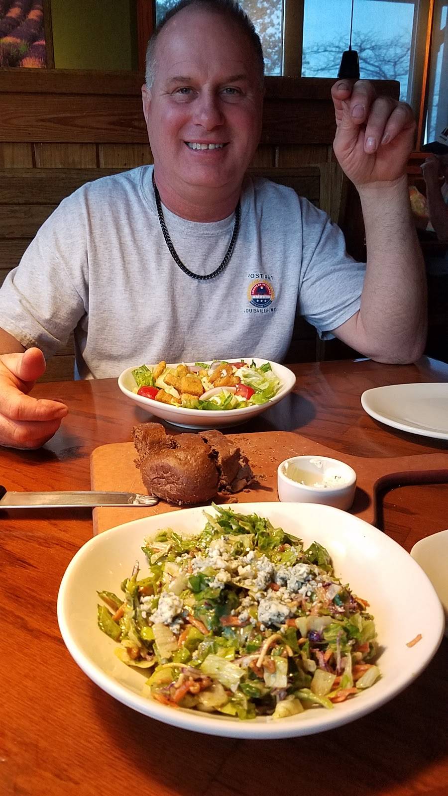 Outback Steakhouse | restaurant | 6520 Signature Dr, Louisville, KY 40213, USA | 5029648383 OR +1 502-964-8383