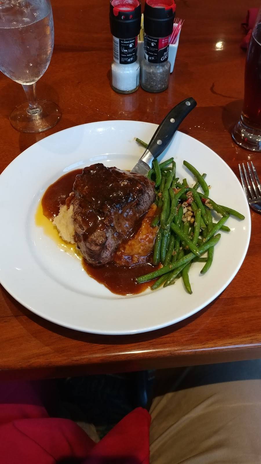 The Oak Tavern | restaurant | 2500 Legends Cir, Prattville, AL 36066, USA | 3342902124 OR +1 334-290-2124